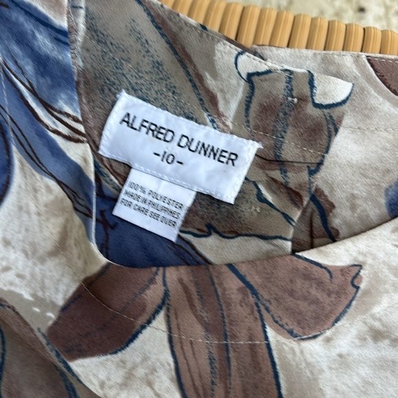 Floral Long Sleeve top and matching skirt in Blue and Brown - Picture 4 of 5